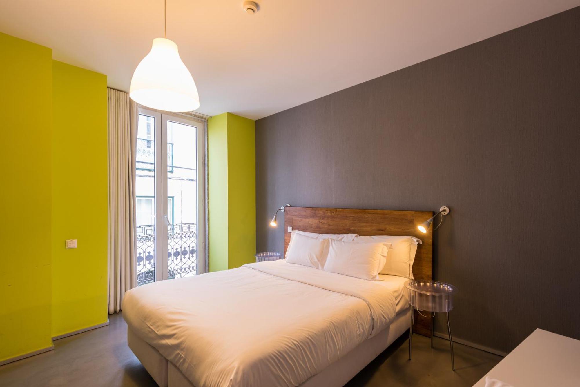 Alfama - Lisbon Lounge Suites Room photo